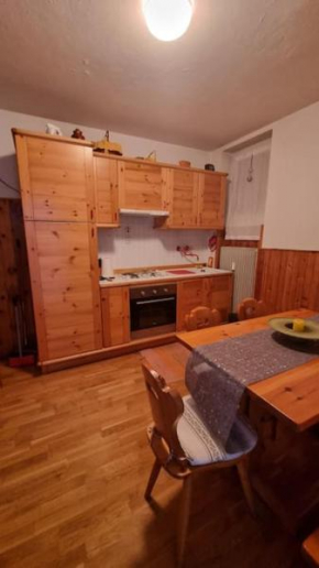 Trento, Monte Bondone, casa tipica di montagna Norge